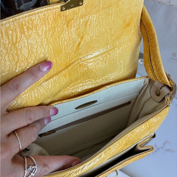 Vintage yellow pleather bag - Picture 3 of 7